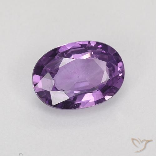 Zafiro Violeta medio natural de 0.76 ct, Ovalada, VVS-VS