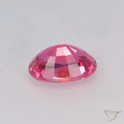 Zafiro Rosado intenso natural de 0.58 ct, Ovalada, VVS-VS