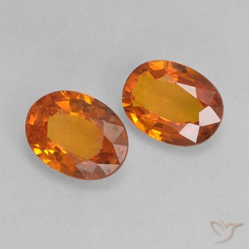 Gemas de Zafiro Naranja medio natural de 1.31 ct, Ovalada, VVS-VS