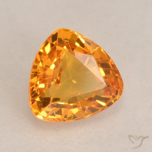 Zafiro Naranja medio natural de 0.76 ct, Trillón, VVS-VS