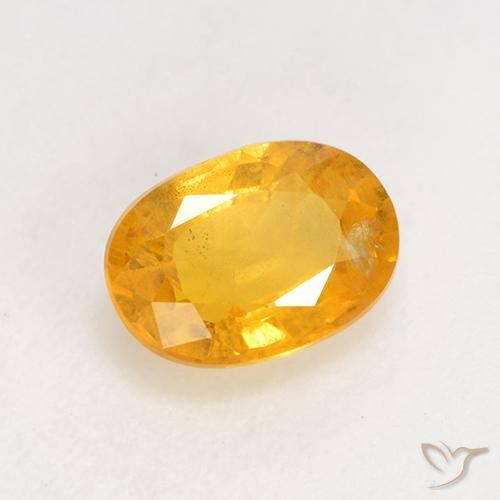 Zafiro Dorado medio natural de 1.04 ct, Ovalada, VS-SI