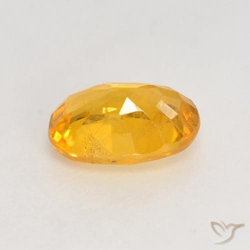 Zafiro Dorado medio natural de 1.04 ct, Ovalada, VS-SI