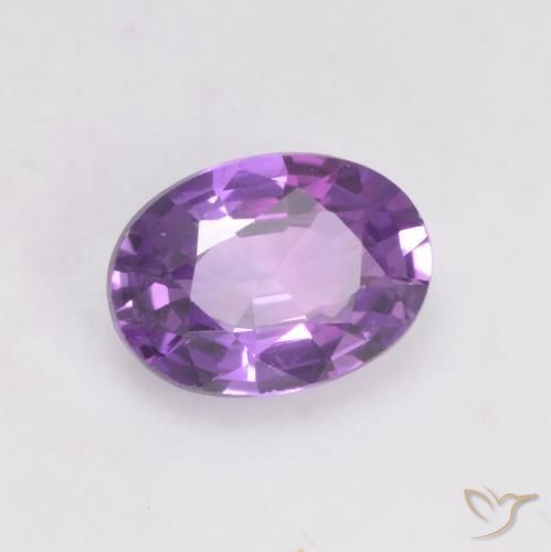 Zafiro Violeta medio natural de 0.56 ct, Ovalada, VS