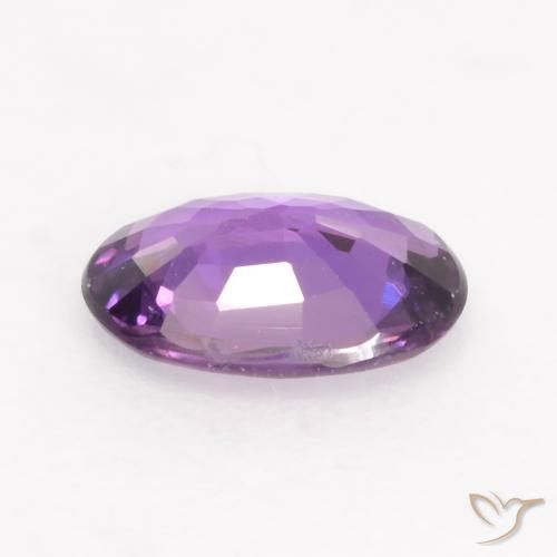 Zafiro Violeta medio natural de 0.52 ct, Ovalada, VVS-VS