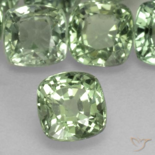 Zafiro Verde salvia claro natural de 0.42 ct, Forma Cojín, VVS-VS