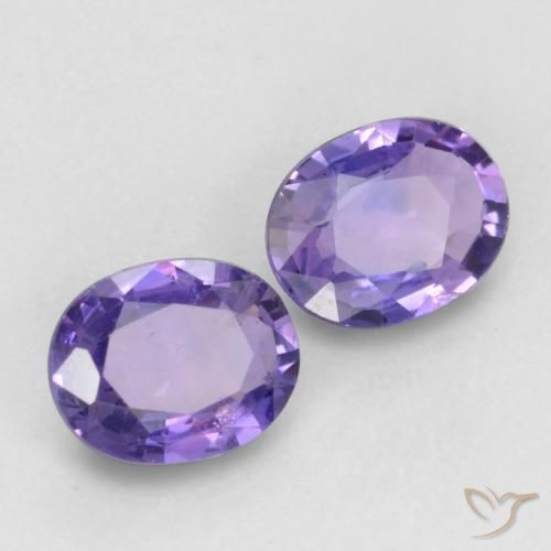 Gemas de Zafiro Violeta medio natural de 0.76 ct, Ovalada, VS