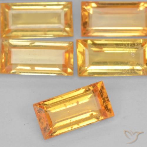 Zafiro Dorado naranja natural de 0.44 ct, Corte Baguette, VS