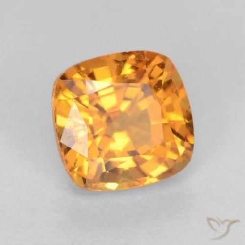 Zafiro Dorado naranja oscuro natural de 0.51 ct, Forma Cojín, VS