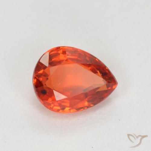 Zafiro Rojo medio natural de 0.37 ct, En forma de pera, VS