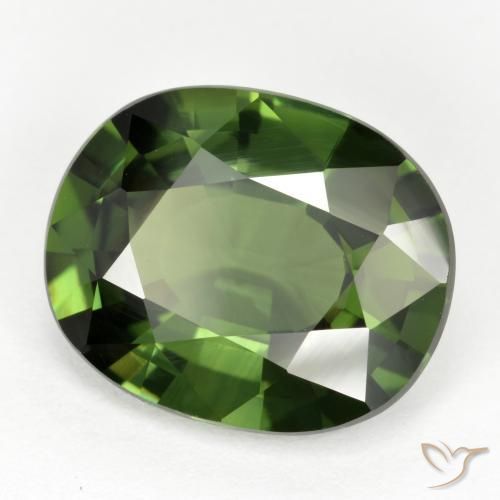 Zafiro Verde terroso natural de 5.52 ct, Ovalada, VVS-VS
