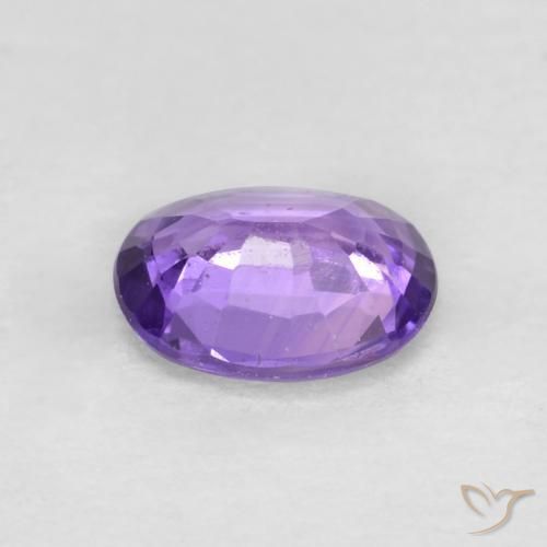 Zafiro Violeta medio natural de 0.40 ct, Ovalada, VVS-VS