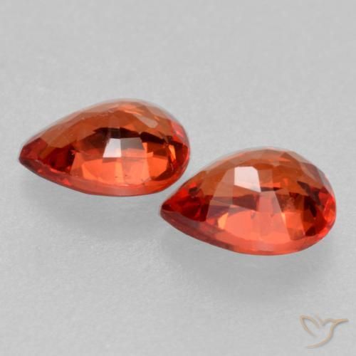 Gemas de Zafiro Rojo fuego natural de 0.75 ct, En forma de pera, VS