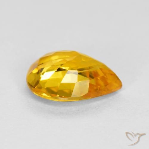 Zafiro Dorado claro natural de 0.64 ct, En forma de pera, VS