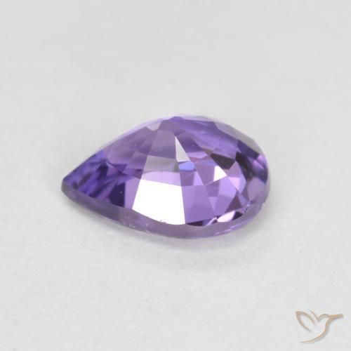Zafiro Violeta intenso natural de 0.66 ct, En forma de pera, VS-SI