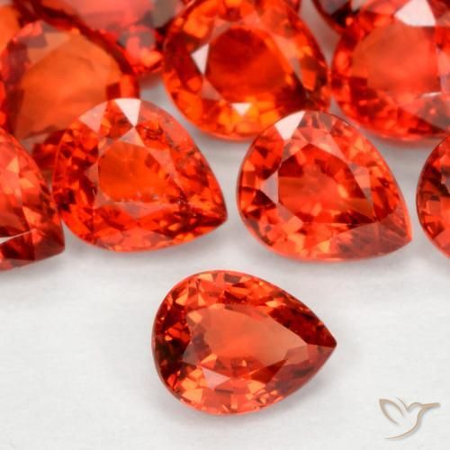 Zafiro Rojo medio natural de 0.42 ct, En forma de pera, VVS-VS