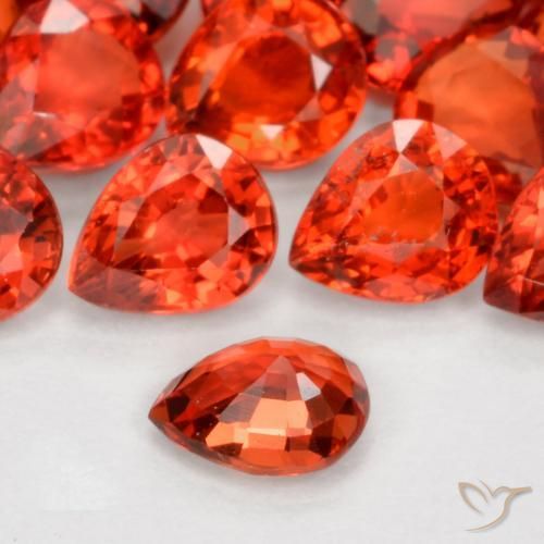 Zafiro Rojo medio natural de 0.42 ct, En forma de pera, VVS-VS