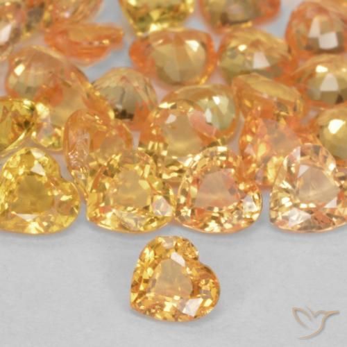 Zafiro Dorado naranja natural de 0.25 ct, Corazón, VS