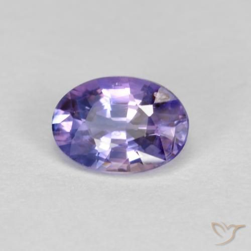 Zafiro Violeta claro medio natural de 0.57 ct, Ovalada, VS