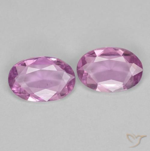 Gemas de Zafiro Rosado púrpura real claro natural de 0.73 ct, Ovalada, VVS-VS