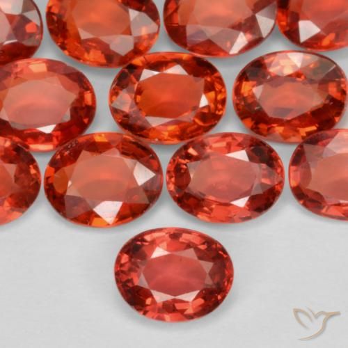 0.45ct Natural Rojo claro Zafiro, Ovalada, VS
