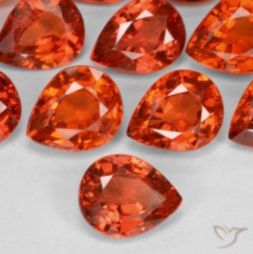 Zafiro Rojo fuego natural de 0.43 ct, En forma de pera, VVS-VS