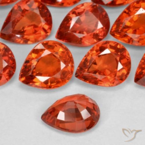 Zafiro Rojo fuego natural de 0.43 ct, En forma de pera, VVS-VS