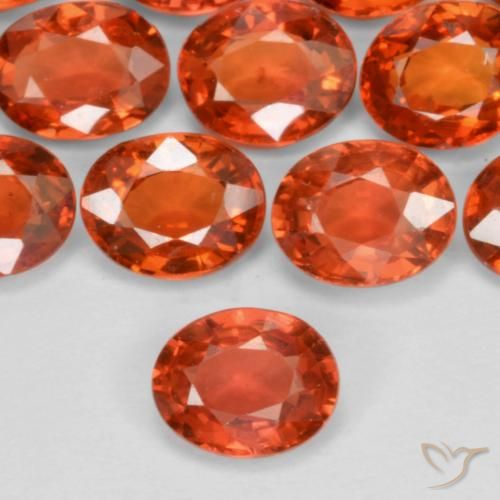0.45ct Natural Rojo intenso Zafiro, Ovalada, VS