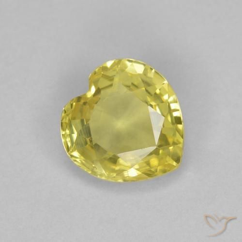 Zafiro Amarillo pálido natural de 0.43 ct, Corazón, VVS-VS