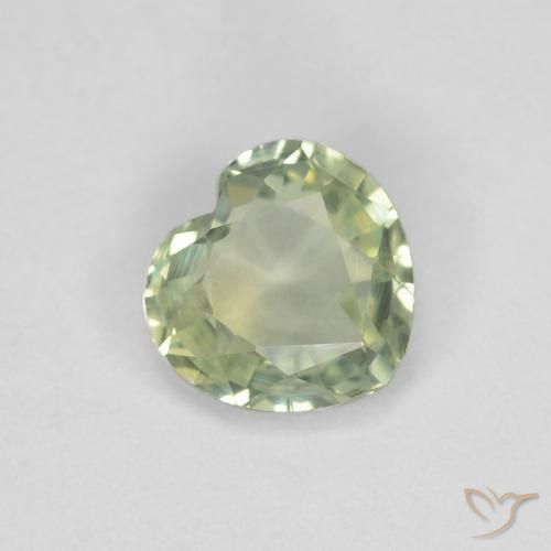 Zafiro Verde salvia claro natural de 0.37 ct, Corazón, VVS