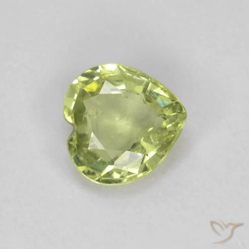 Zafiro Verde amarillo natural de 0.40 ct, Corazón, VS