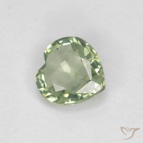 Zafiro Verde salvia claro natural de 0.40 ct, Forma de corazón, VS