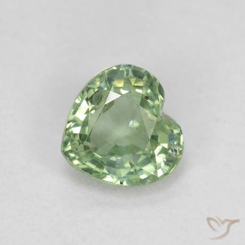 Zafiro Verde salvia claro natural de 0.48 ct, Corazón, VS