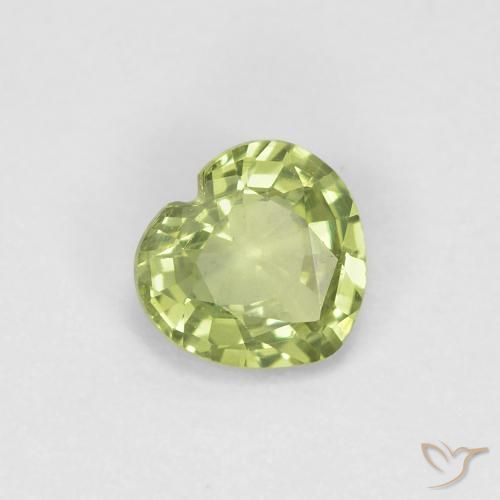 Zafiro Verde cálido natural de 0.39 ct, Corazón, VVS-VS