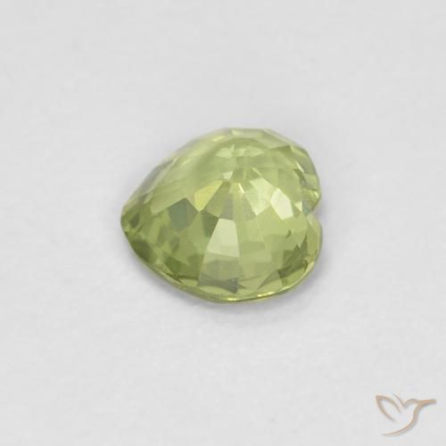 Zafiro Verde cálido natural de 0.39 ct, Corazón, VVS-VS