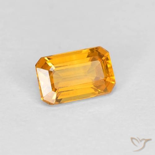 Zafiro Dorado-naranja medio natural de 0.38 ct, Corte Octágono / Esmeralda, VVS