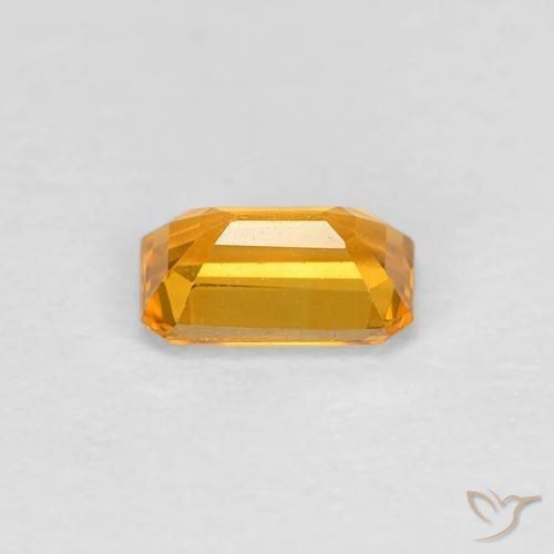 Zafiro Dorado-naranja medio natural de 0.38 ct, Corte Octágono / Esmeralda, VVS