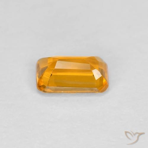 Zafiro Naranja dorado intenso natural de 0.38 ct, Corte Octágono / Esmeralda, VVS