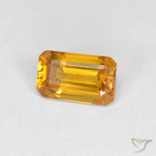 Zafiro Dorado-naranja medio natural de 0.44 ct, Corte Octágono / Esmeralda, VVS-VS