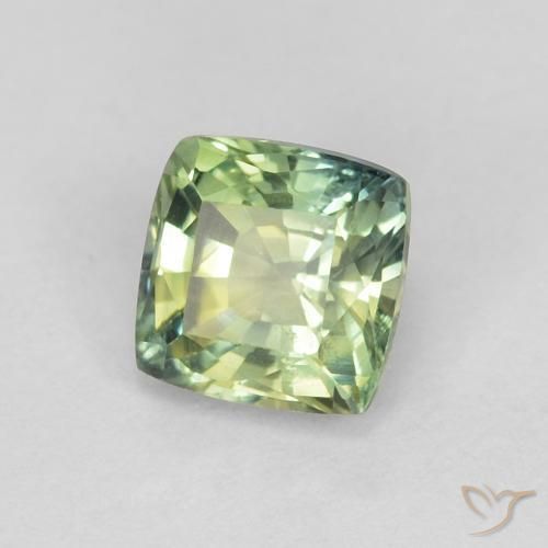 Zafiro Verde claro natural de 0.87 ct, Forma Cojín, VVS-VS
