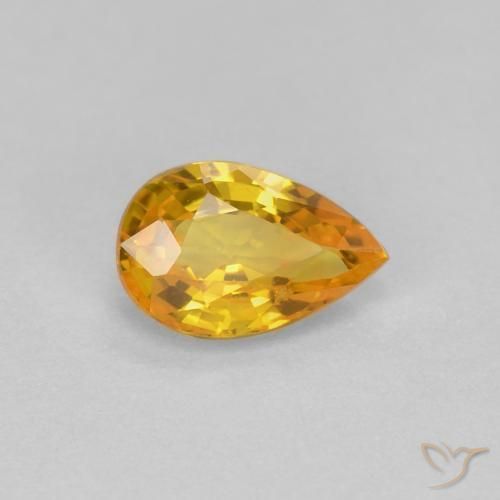 Zafiro Dorado natural de 0.57 ct, En forma de pera, VVS