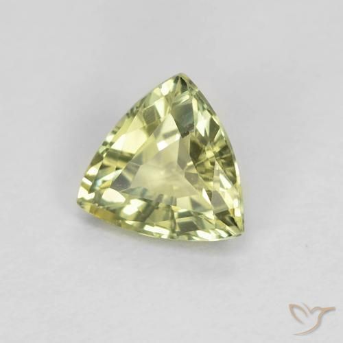Zafiro Verde medio natural de 0.65 ct, Trillón, VVS