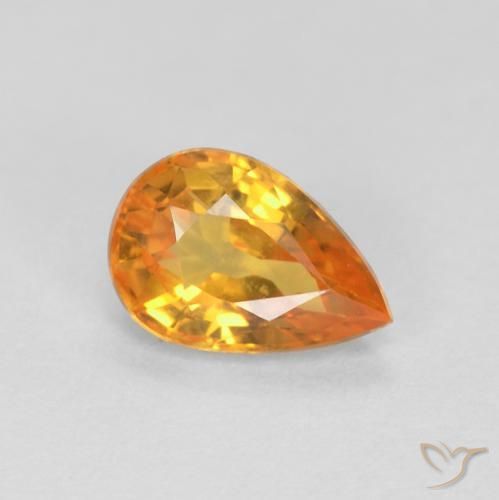 Zafiro Dorado naranja natural de 0.57 ct, En forma de pera, VVS