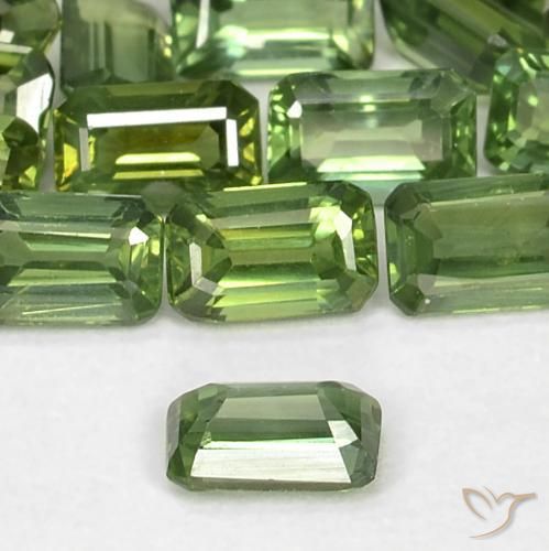 Zafiro Medium Light Green natural de 0.40 ct, Corte Octágono / Esmeralda, VS