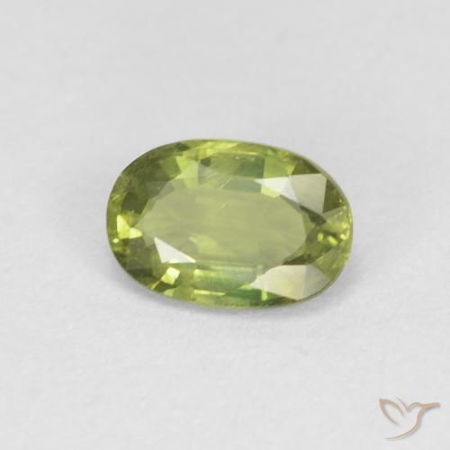 Zafiro Verde Oliva natural de 0.57 ct, Ovalada, VS
