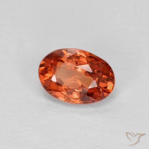 Zafiro Roja Anaranjada natural de 0.58 ct, Ovalada, VVS-VS