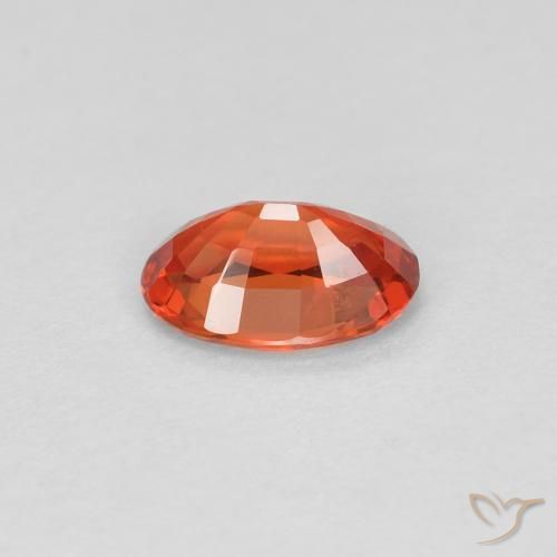 Zafiro Rojo intenso natural de 0.49 ct, Ovalada, VVS