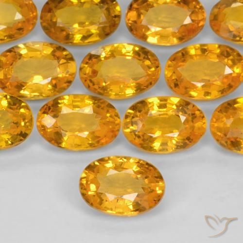 0.60ct Natural Dorado naranja Zafiro, Ovalada, VS