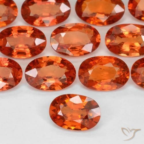 Zafiro Naranja medio natural de 0.52 ct, Ovalada, VS