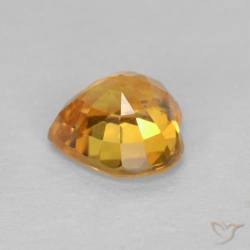 Zafiro Naranja medio natural de 0.51 ct, Corazón, VS