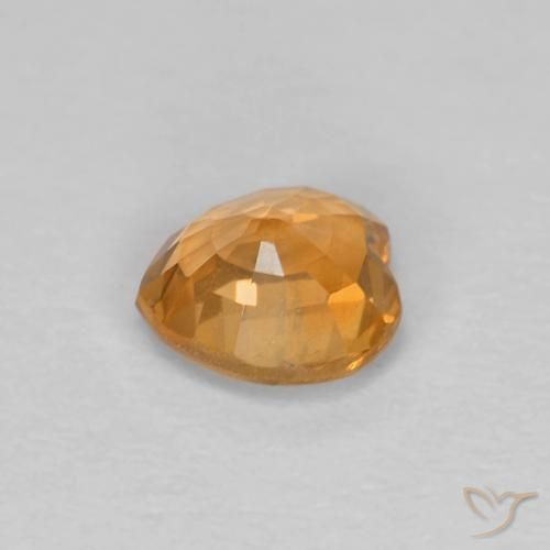 Zafiro Dorado naranja intenso natural de 0.49 ct, Corazón, VVS
